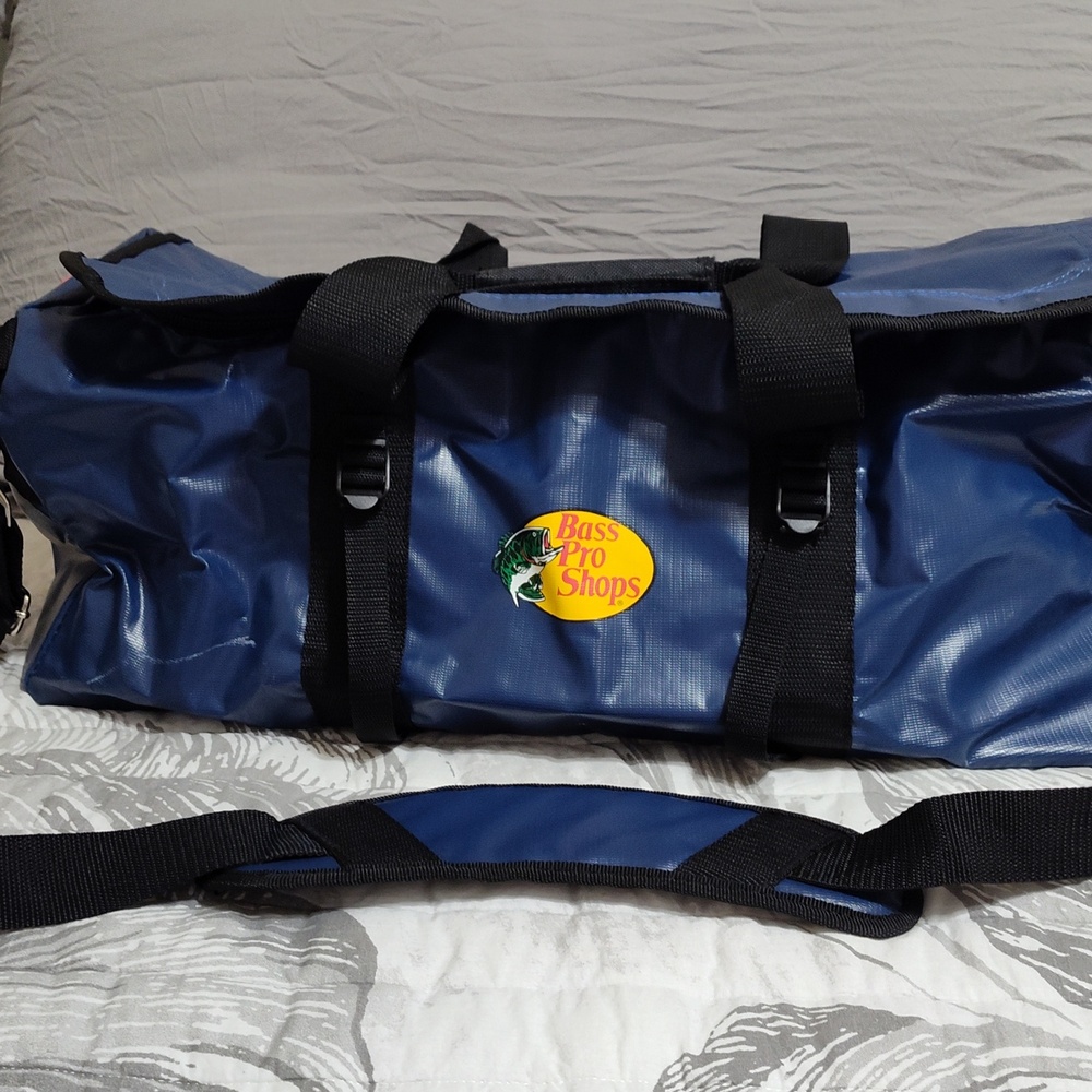 Bass Pro Shops Extreme Boat Bag 24"x12"x12" w/Shoulder Strap (NWOT)